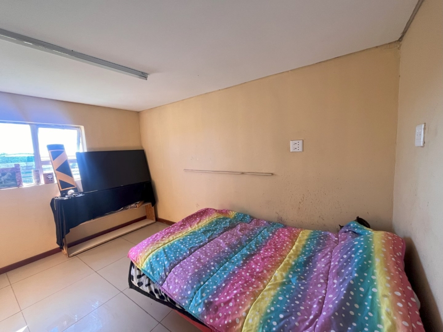 5 Bedroom Property for Sale in Levins Estate Free State
